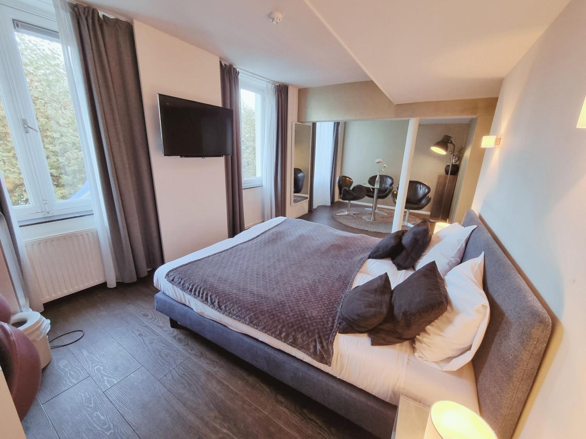Saillant Hotel Maastricht City Centre - Auping Hotel Partner ภายนอก รูปภาพ