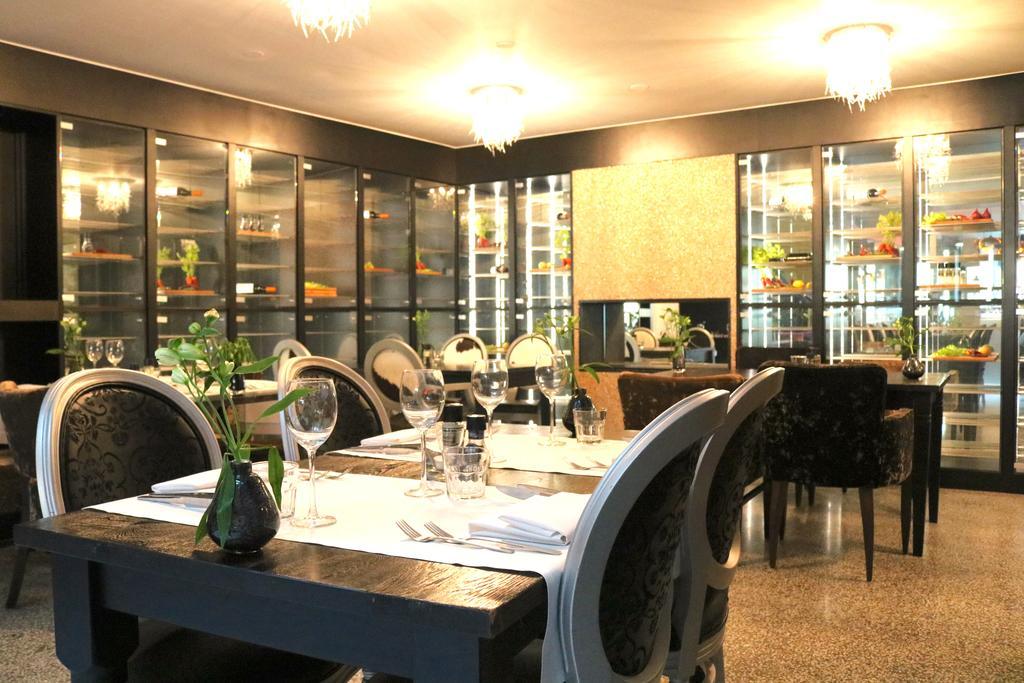Saillant Hotel Maastricht City Centre - Auping Hotel Partner ภายนอก รูปภาพ